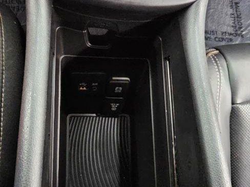 Used 2015 Chrysler 200 C w/ Navigation & Sound Group I FWD image 21