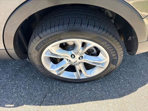 Used 2015 Ford Explorer Limited w/ Equipment Group 301A AWD/4WD image 10