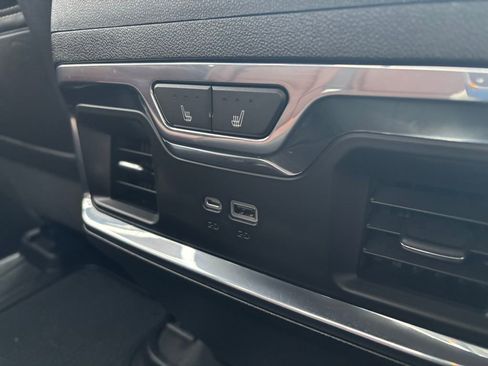 Used 2023 GMC Sierra 1500 Denali Ultimate image 20