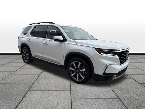 Used 2025 Honda Pilot Elite image 7