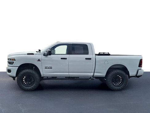 New 2026 RAM 2500 Big Horn AWD/4WD image 16