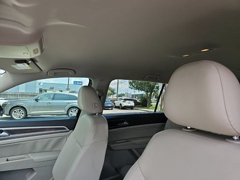 Used 2019 Volkswagen Atlas SE FWD image 5