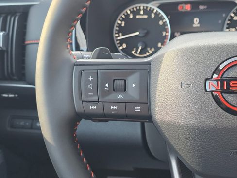 New 2026 Nissan Pathfinder SV image 25