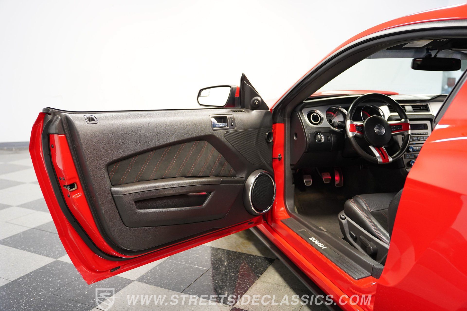 Used 2014 Ford Mustang GT Premium w/ GT Track Package RWD image 37