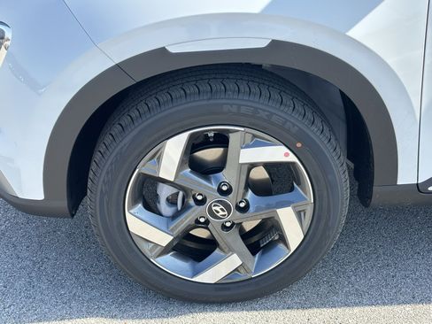 New 2026 Hyundai Venue SEL image 9