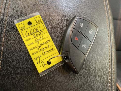 Used 2024 GMC Canyon AT4 image 44