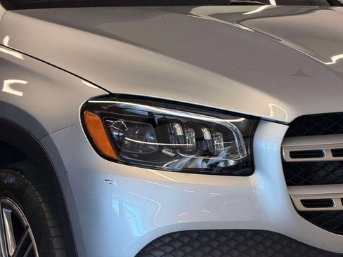 Used 2022 Mercedes-Benz GLS 450 4MATIC image 9