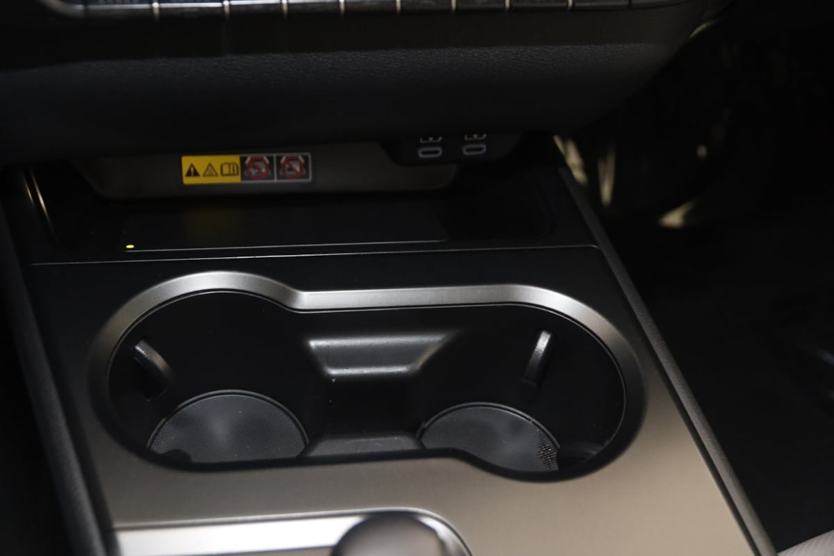 Used 2025 Lexus UX 300h FWD w/ Accessory Package (Z1) image 26