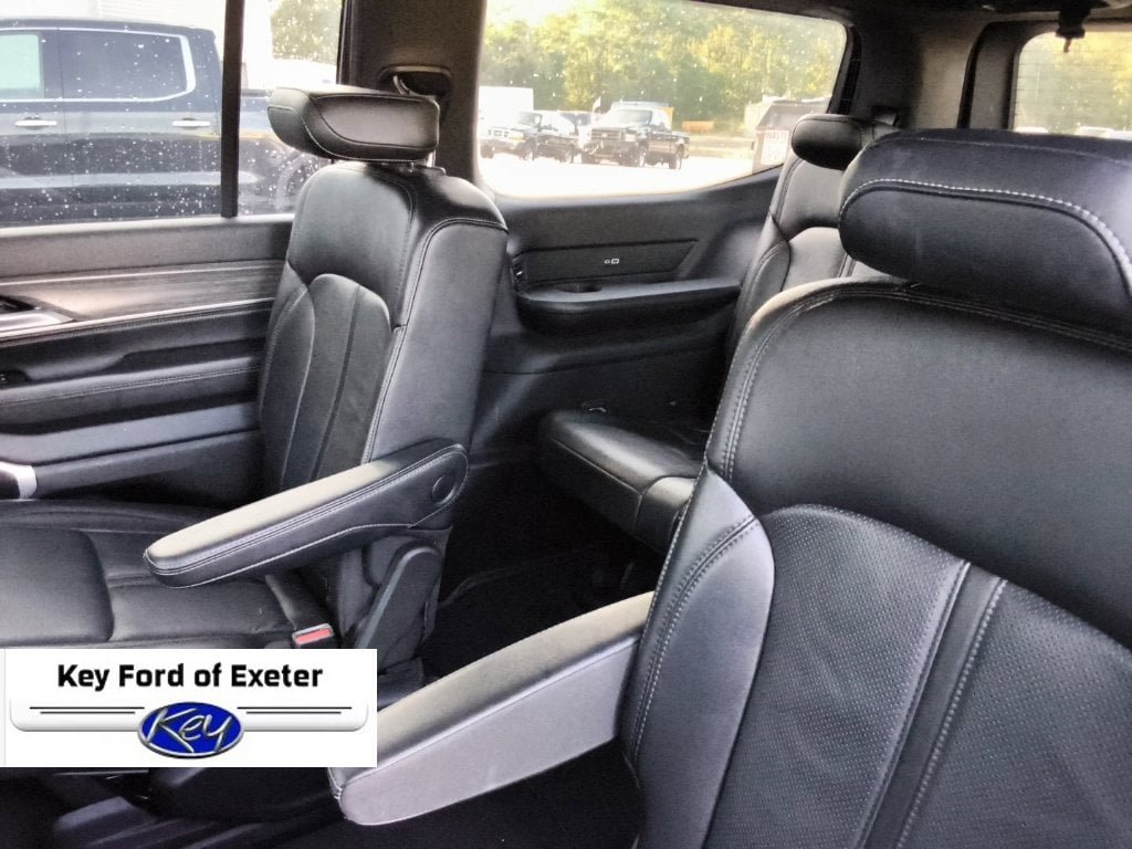 Used 2024 Jeep Wagoneer Series II AWD/4WD image 21
