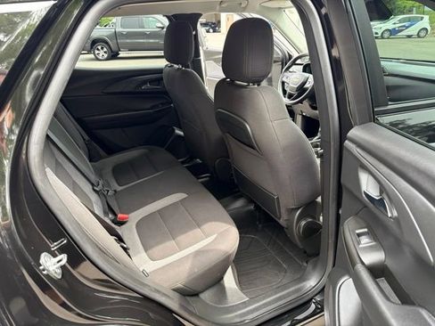 Used 2023 Chevrolet TrailBlazer LT w/ Convenience Package AWD/4WD image 22