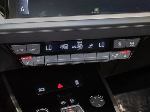 Used 2024 Audi Q4 e-tron Premium Plus w/ Premium Plus AWD/4WD image 21