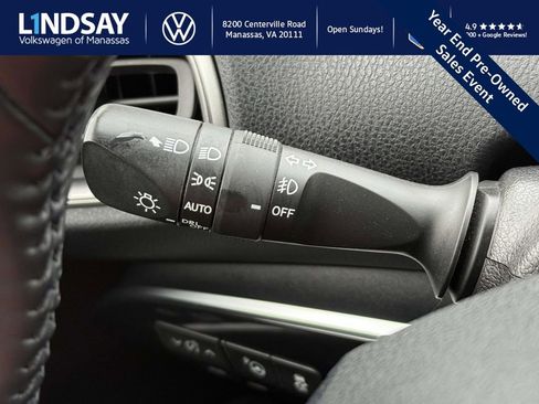 Used 2021 Toyota Prius Prime Limited image 23