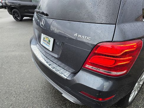 Used 2015 Mercedes-Benz GLK 350 4MATIC image 13