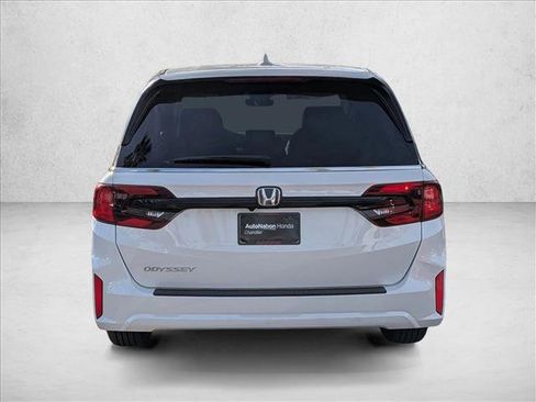 New 2026 Honda Odyssey EX-L image 8