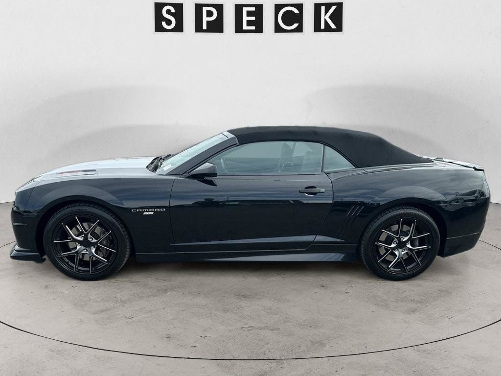 Used 2011 Chevrolet Camaro SS w/ LPO, Ground Effects Package RWD image 2