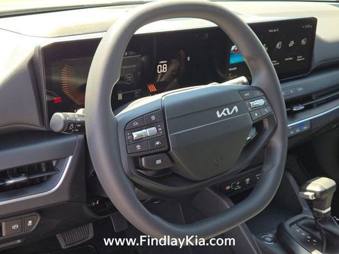New 2026 Kia K4 FWD image 15
