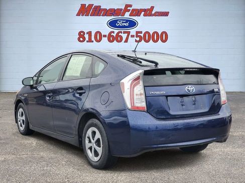 Used 2013 Toyota Prius Two FWD image 4