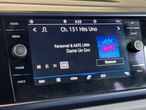 Used 2022 Volkswagen Taos SE image 18