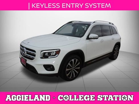 Used 2022 Mercedes-Benz GLB 250 4MATIC image 8