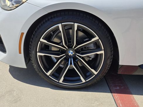 Used 2024 BMW 230i Coupe w/ Premium Package RWD image 17