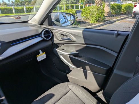 New 2026 Chevrolet Trax LS w/ Driver Confidence Package image 17