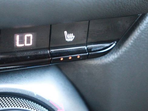 Used 2025 Chevrolet Blazer LT image 16