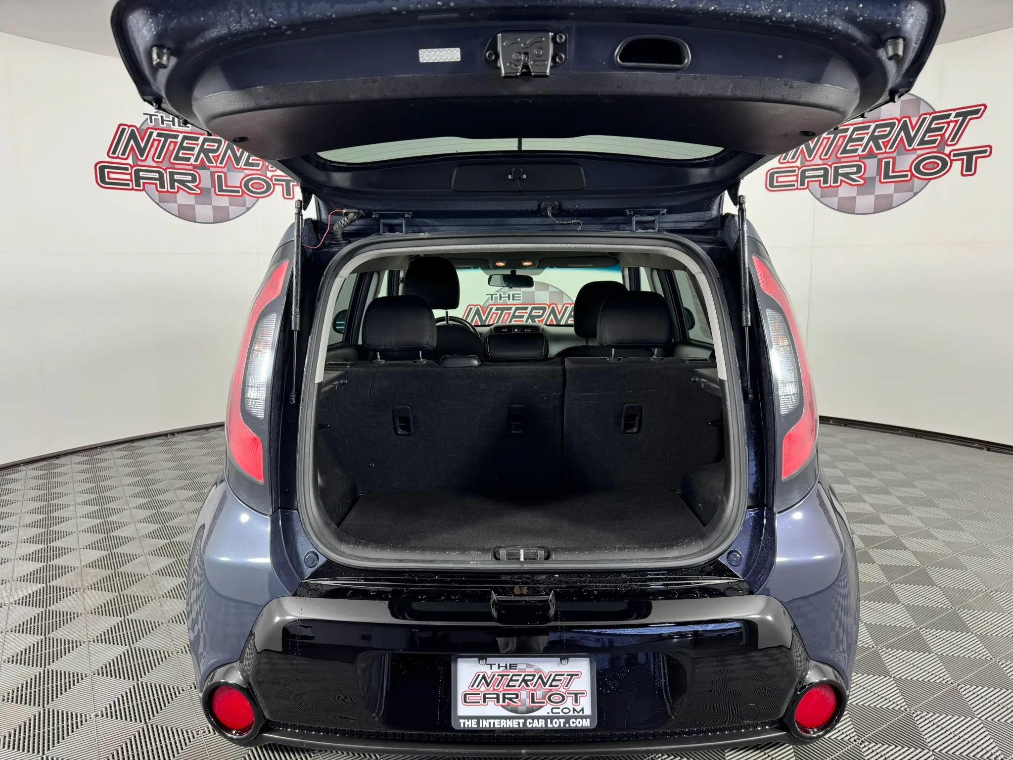 Used 2016 Kia Soul + FWD image 25