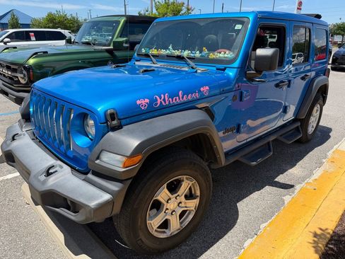 Used 2022 Jeep Wrangler Unlimited Sport w/ Sun And Sound Package AWD/4WD image 1
