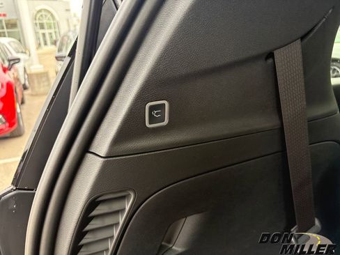 New 2026 Chrysler Voyager LX image 26