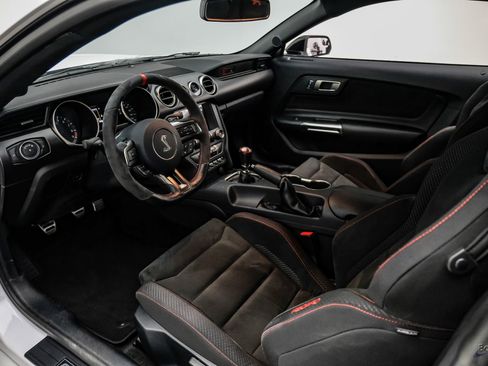 Used 2016 Ford Mustang Shelby GT350R w/ GT350R Equipment Group 920A image 42