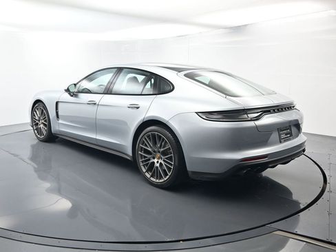 Certified 2023 Porsche Panamera Platinum Edition RWD image 3