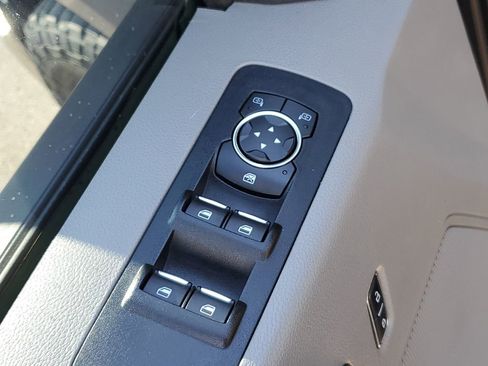 Used 2017 Ford F150 XLT w/ Equipment Group 301A Mid image 24