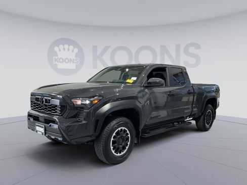 Used 2026 Toyota Tacoma TRD Off-Road AWD/4WD image 1
