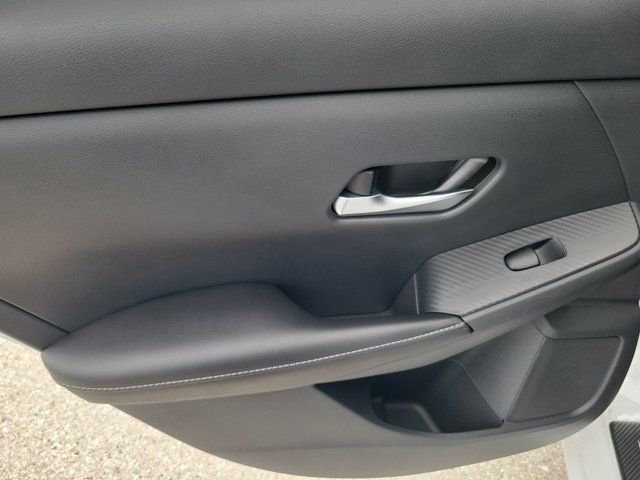 Certified 2022 Nissan Sentra SV FWD image 14