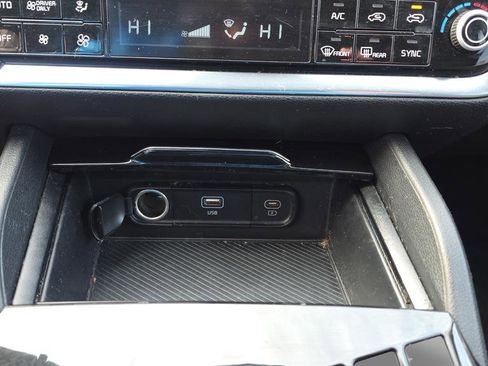 Used 2023 Kia Sportage LX image 24