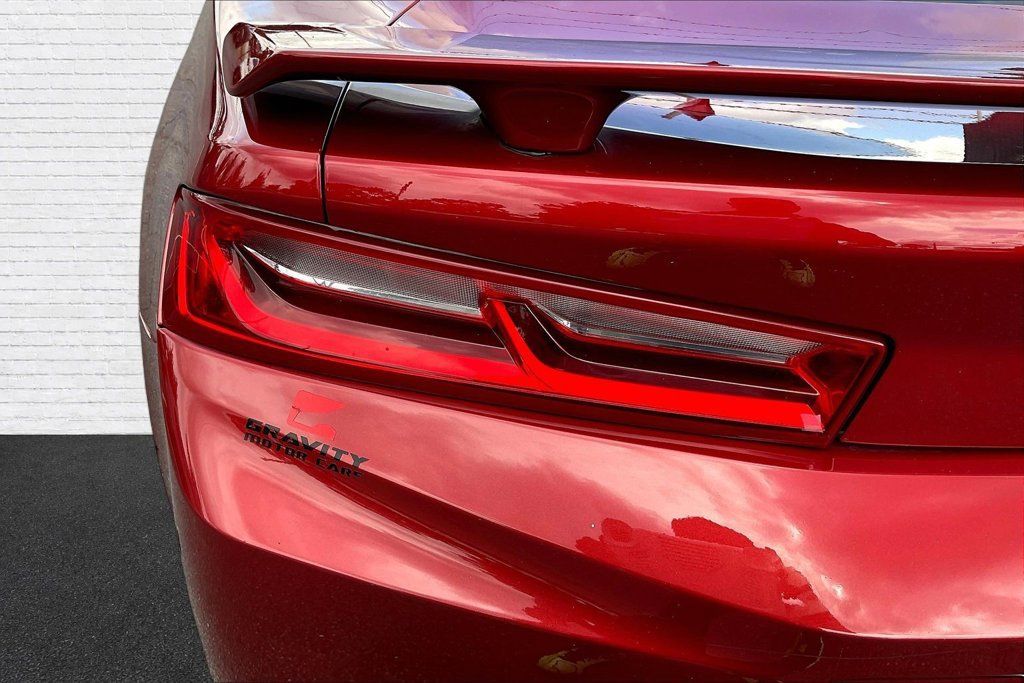 Used 2016 Chevrolet Camaro SS RWD image 21