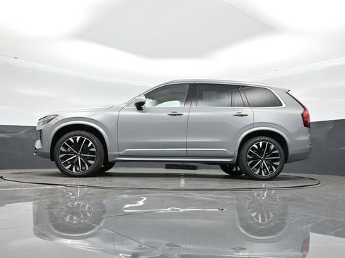 New 2026 Volvo XC90 B6 Ultra w/ Protection Package image 35