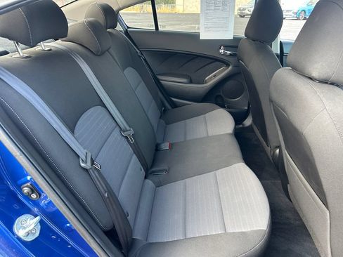 Used 2017 Kia Forte S FWD image 28