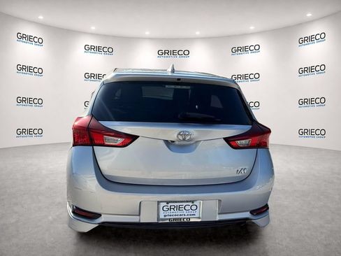 Used 2018 Toyota Corolla iM FWD image 6