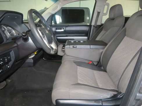 Used 2017 Toyota Tundra SR5 w/ TRD Off Road Package image 19