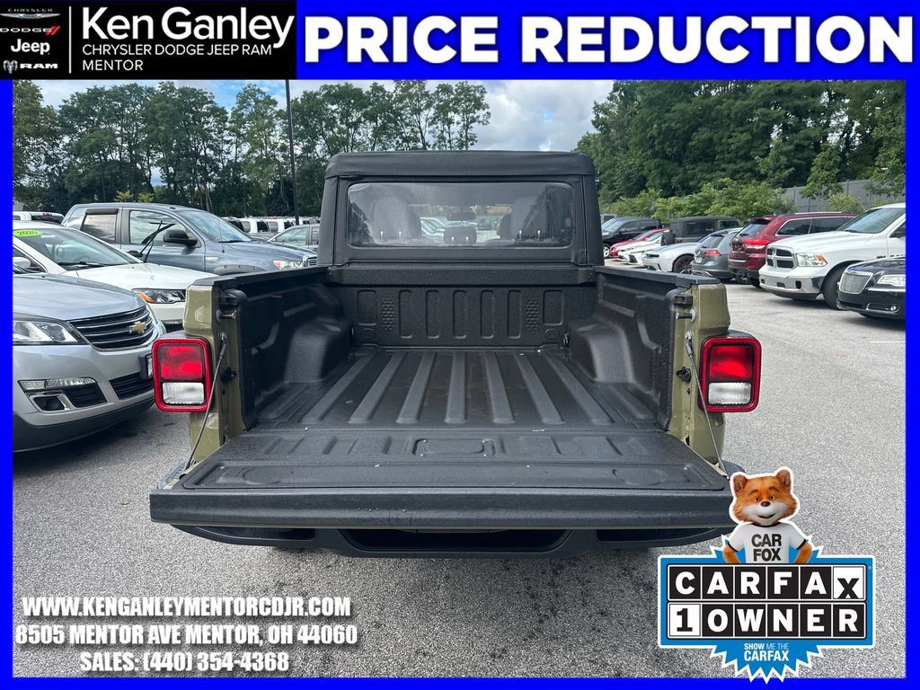 Certified 2025 Jeep Gladiator Sport AWD/4WD image 11