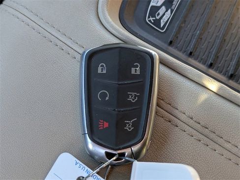 Used 2019 Cadillac Escalade Premium Luxury w/ LPO, Radiant Package image 34