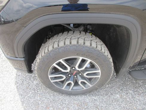 New 2026 GMC Sierra 1500 AT4 w/ AT4 Premium Package AWD/4WD image 14