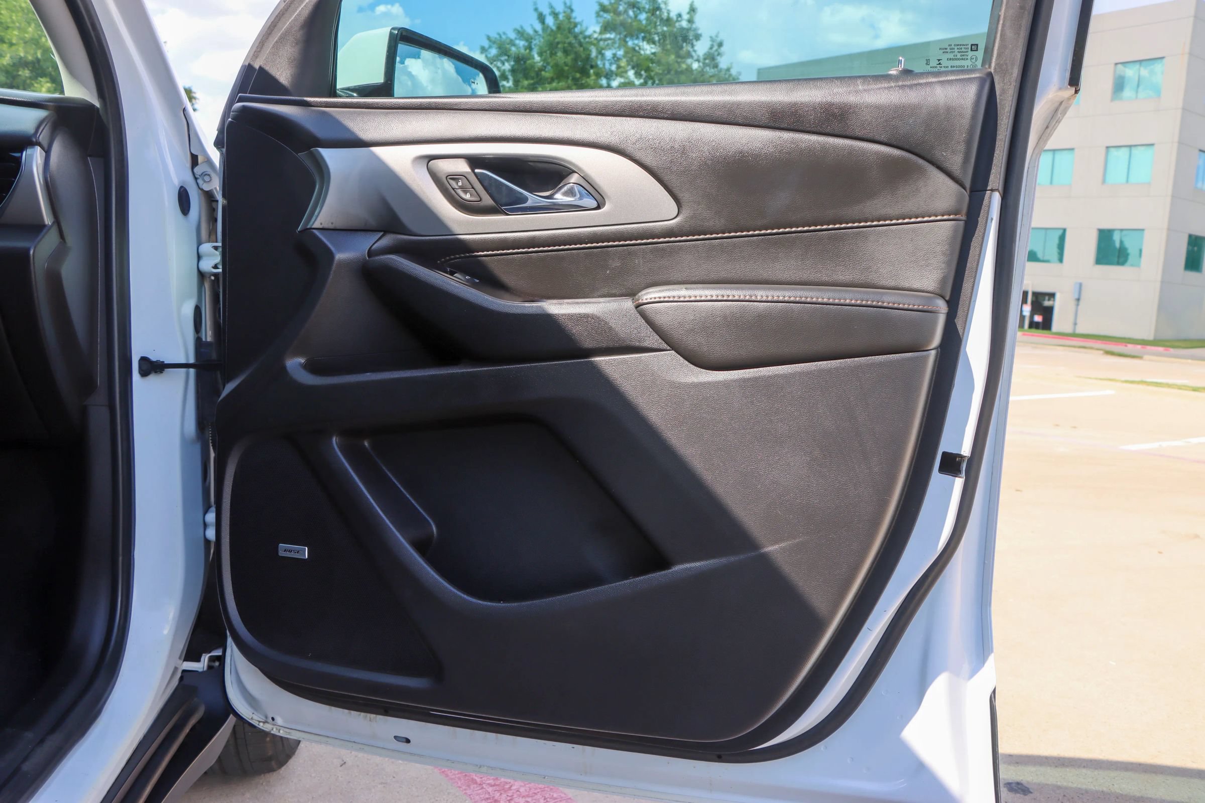 Used 2020 Chevrolet Traverse RS w/ LPO, Floor Liner Package FWD image 9