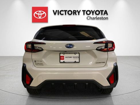 Used 2024 Subaru Crosstrek 2.0i w/ Crosstrek Mirror Package AWD/4WD image 4