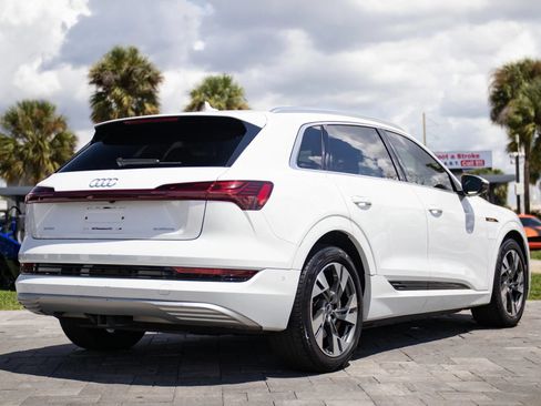 Used 2021 Audi e-tron Premium Plus w/ Premium Plus Package AWD/4WD image 14