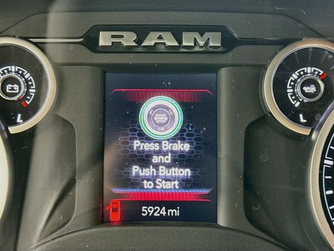 Used 2025 RAM 1500 Tradesman w/ Night Edition AWD/4WD image 15