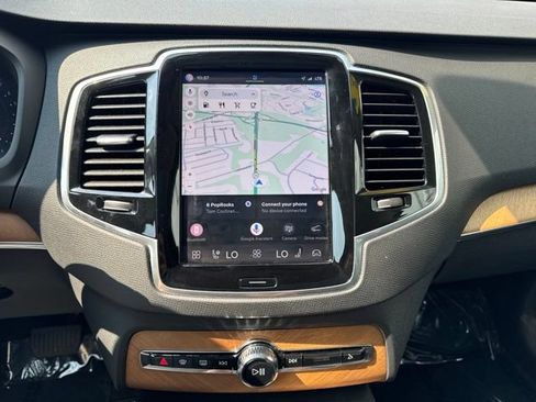 Certified 2024 Volvo XC90 B6 Plus AWD/4WD image 25