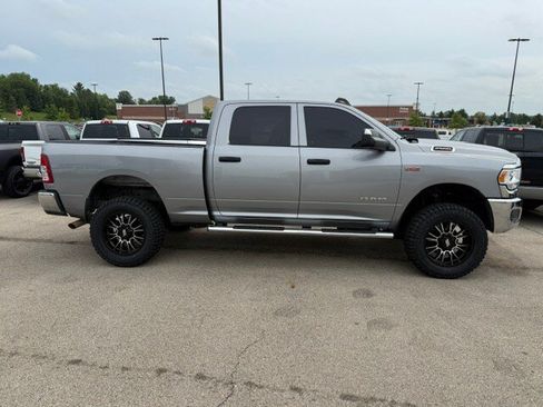 Used 2022 RAM 2500 Tradesman w/ Chrome Appearance Group AWD/4WD image 7
