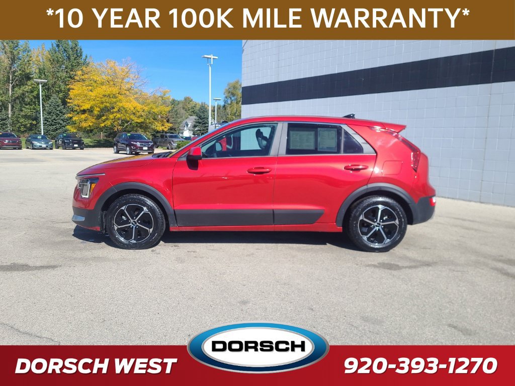 Certified 2025 Kia Niro LX FWD image 2